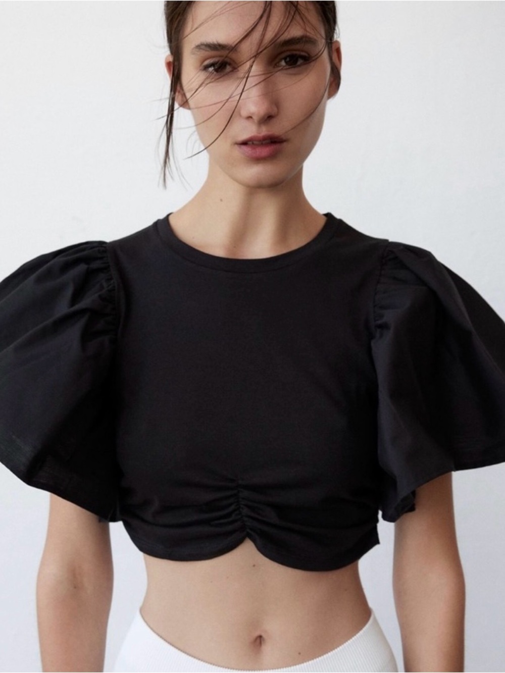 Zara Black Puff-Sleeve Cropped Tee